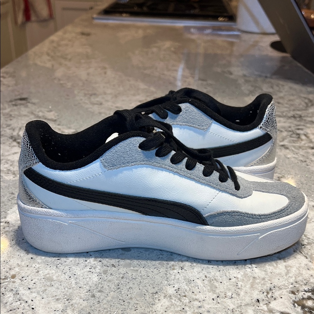 PUMA Club II Era Platform White and Black Sneakers Size 8.5 - Picture 10 of 11